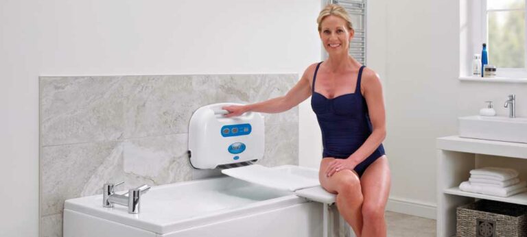 Getting out of Bath Tub: Step By Step Guide – AquaLift