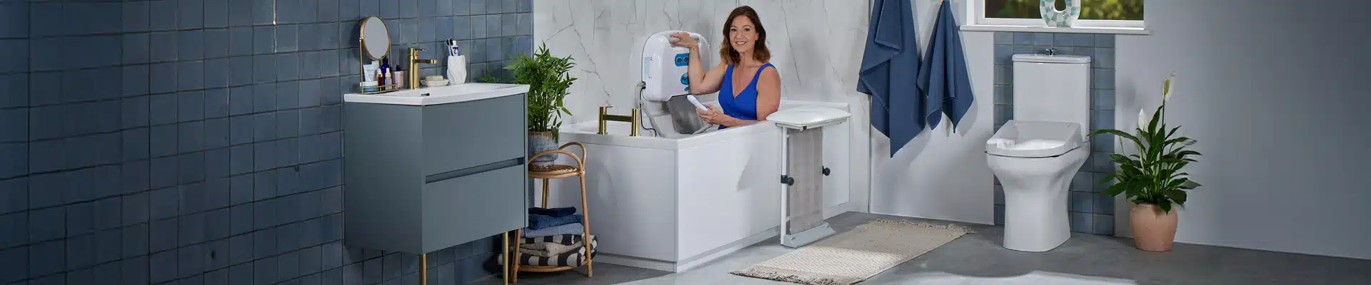 Aqualift Bathing